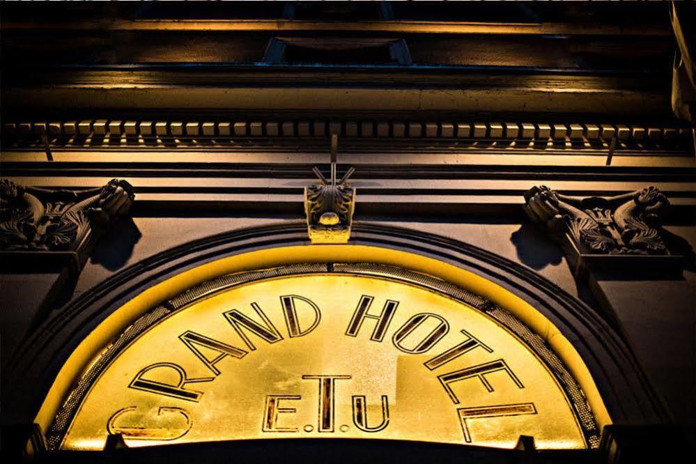 Grand Hotel & Spa Uriage Saint-Martin-dʼUriage 外观 照片